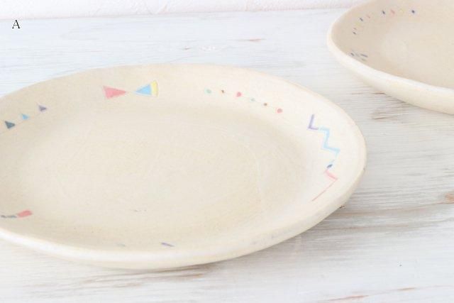 丸小皿floating15.5cm 陶器 陶房CONEL 丸小皿floating15.5cm 陶器 陶房CONEL