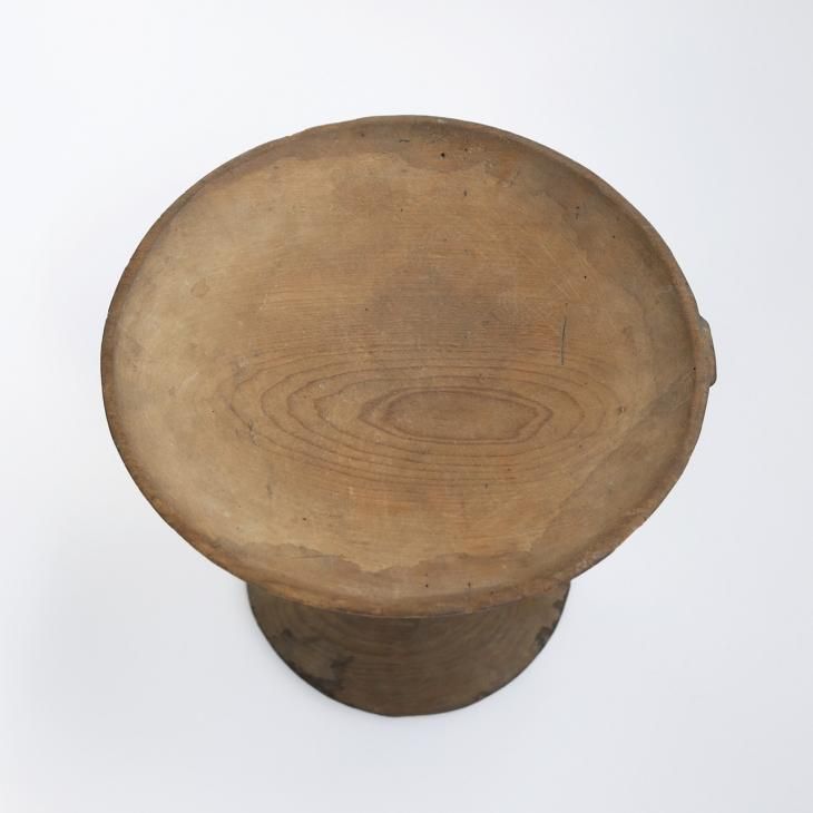 ナガ族　置物 インドに暮らすナガ族によって作られた、木製のボウルやモロッコ