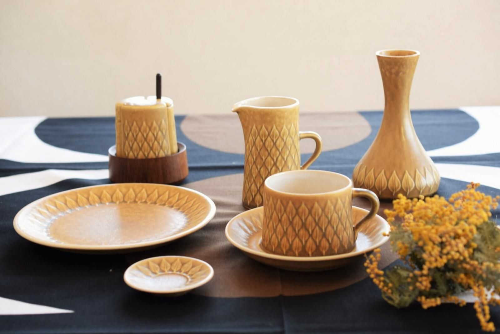 北欧ヴィンテージ　クイストゴー　レリーフ　スーププレート2枚　カレー　パスタ 北欧ヴィンテージ クイストゴー レリーフ スーププレート2枚