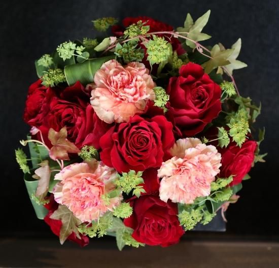 フラワーアレンジメント✴︎✴︎✴︎赤バラ 81CFW4N2NvL._AC_UF350,