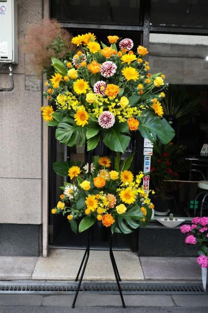 ゴージャススタンド花2段 | 豪華な2段タイプのスタンド花 ゴージャススタンド花2段 | 豪華な2段タイプのスタンド花
