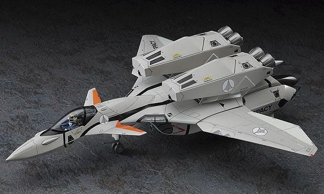 1/72 VF-11B スーパーサンダーボルト マクロスプラス プラモデル