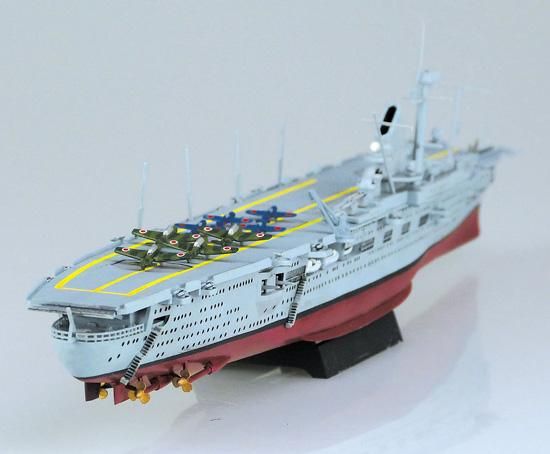 グラーフ・ツェッペリン 模型 インテリア Amazon | ドイツレベル 1/720 ドイツ軍 航空母艦 グラーフ