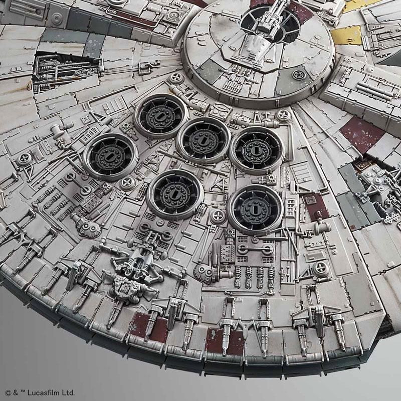 本格仕様の立体模型★スターウォーズ　ミレニアムファルコン　３Dジグソーパズル(857ピース)　Wrebbit社 51J9E7QhxuL._UF894,1000_QL80_.jpg