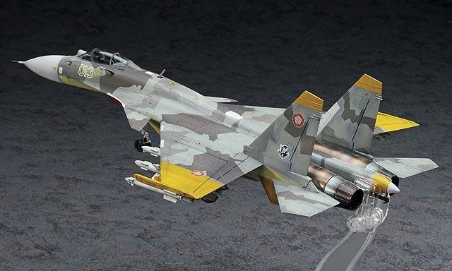 1/72 Su-33 フランカーD “エースコンバット 黄色の13