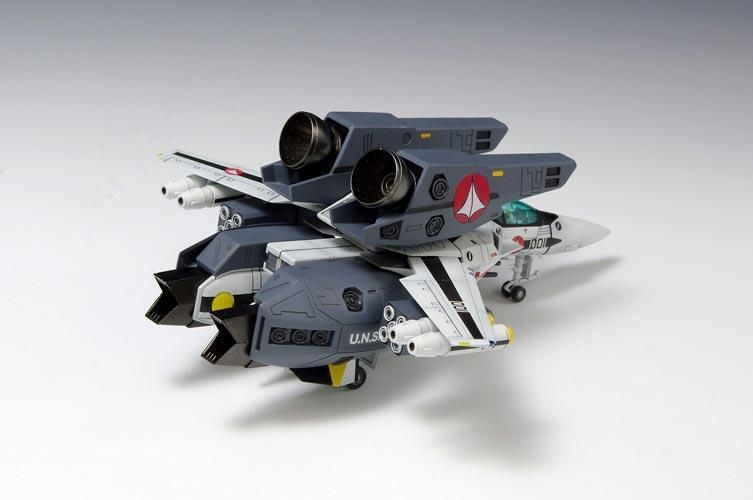 1/100 VF-1S スーパーバルキリー ファイター ロイ・フォッカー