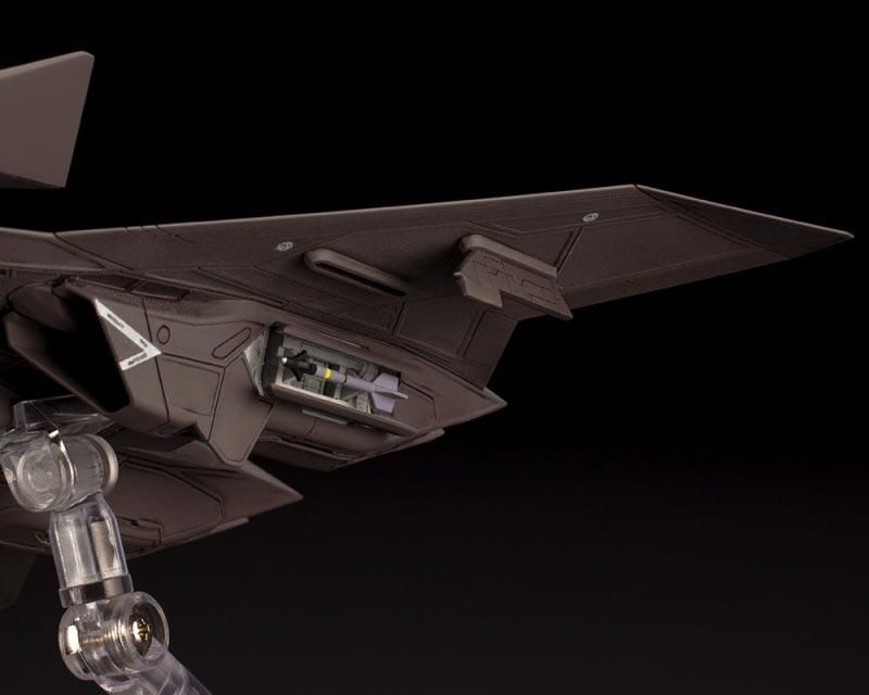 【新品未開封】コトブキヤ エースコンバット ADF-11F プラモデル 1/144 ACE COMBAT 7： SKIES UNKNOWN ADF-11F プラモデル