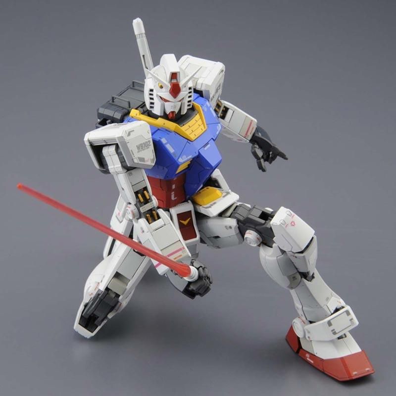 MG 1/100 RX-78-2 ガンダムVer.3.0 プラモデル