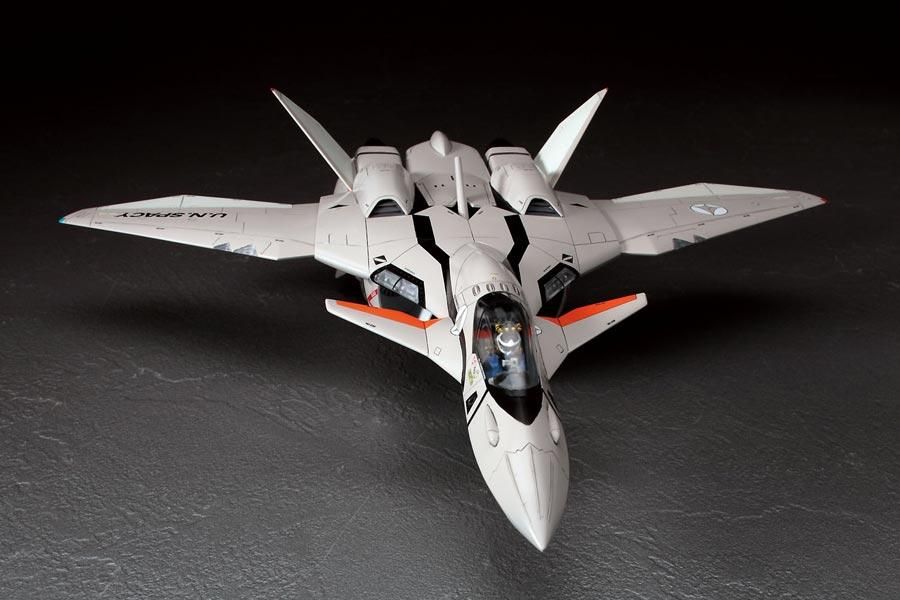 1/72 VF-11B サンダーボルト“マクロスプラス” プラモデル