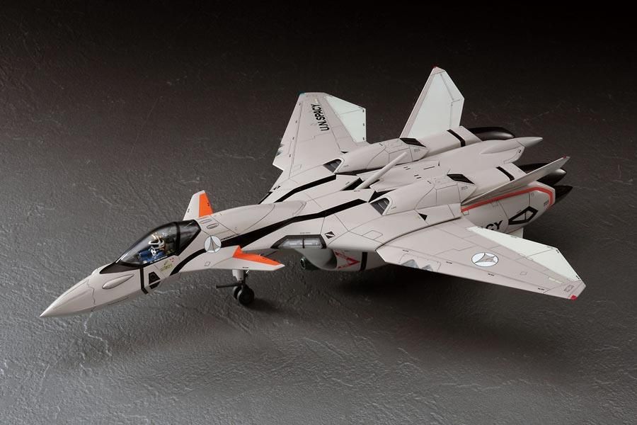 グランドセイコー セール 1/72 VF-11B プラモデル サンダーボルト“マクロスプラス” 超時空要塞マクロス