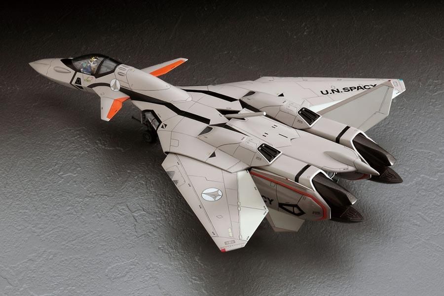 1/72 VF-11B サンダーボルト“マクロスプラス” プラモデル
