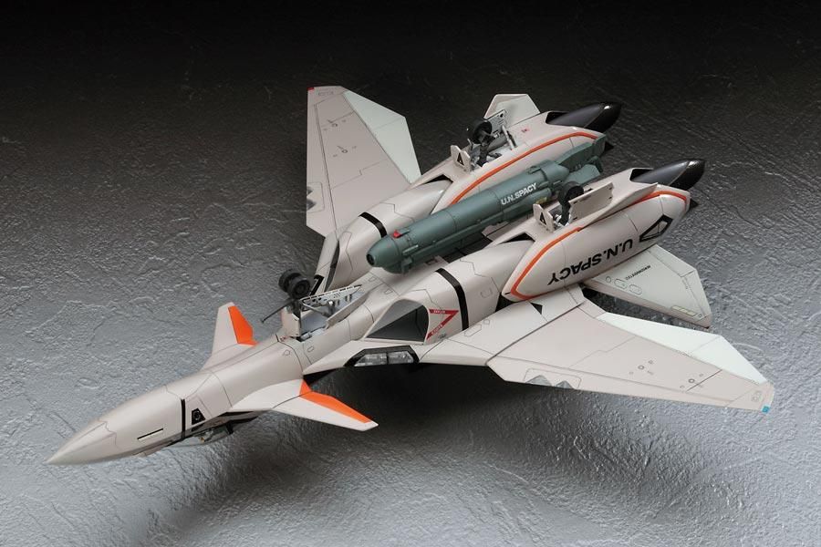 1/72 VF-11B サンダーボルト“マクロスプラス” プラモデル