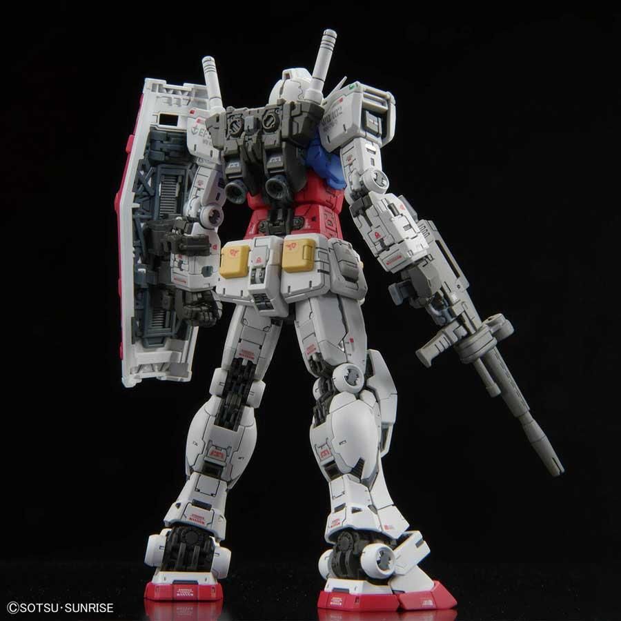 RG 1/144 RX-78-2 ガンダム Ver.2.0 プラモデル