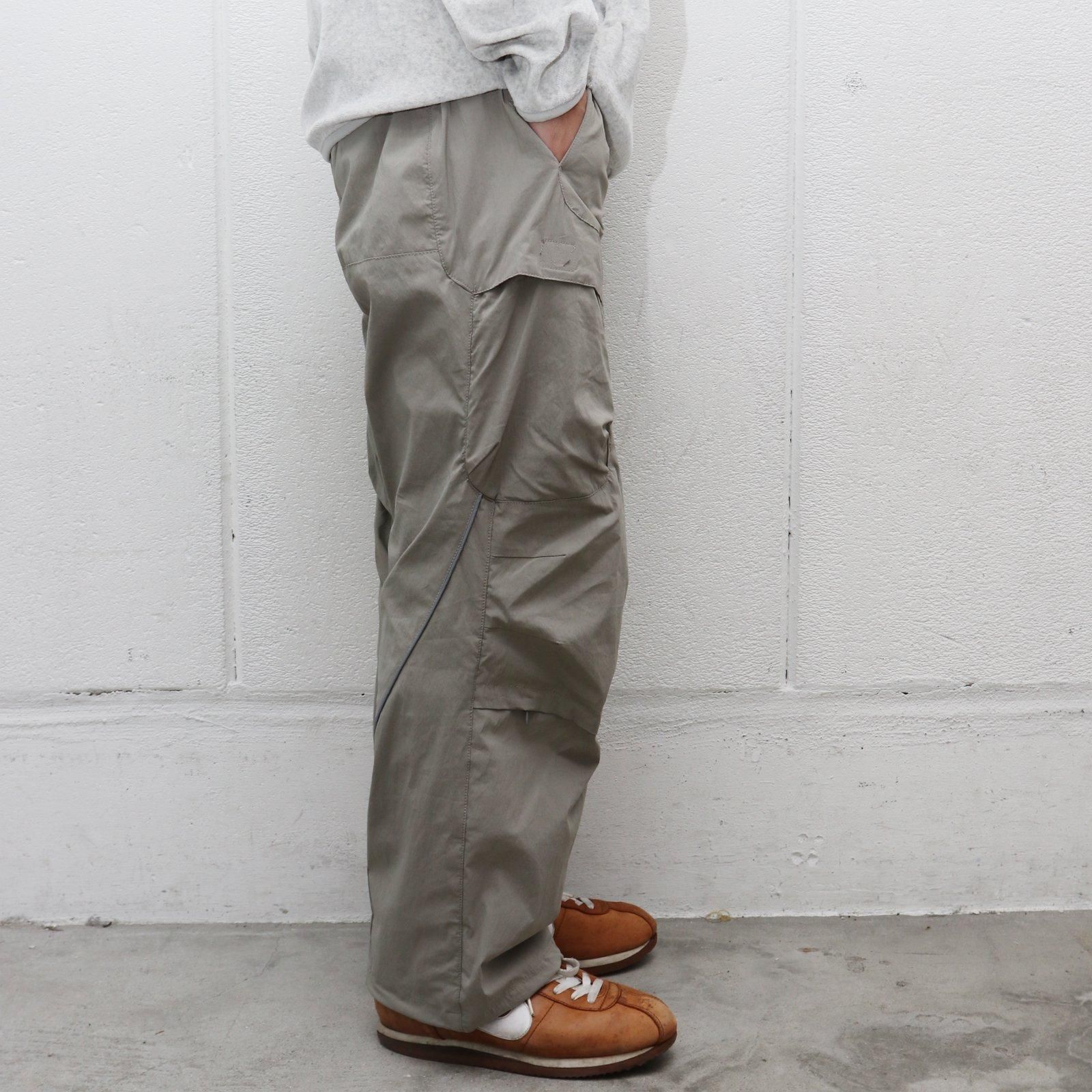 WHIMSY / NYLON STEALTH PANT GREIGE - COFLO