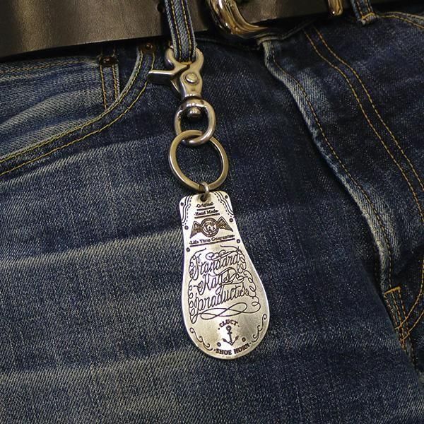 靴ベラ❗️本物 昭和レトロ CLOTH BRUSH SHOEHORN 靴ベラ靴ブラシ 新品 - メルカリ