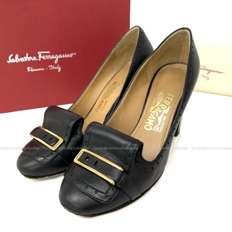 サルヴァトーレフェラガモ　Ferragamo　パンプス　靴　フェラガモ　8.5