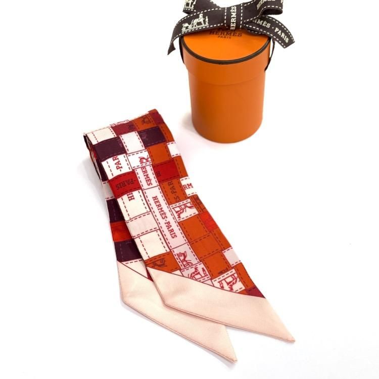 HERMES エルメス ツイリー スカーフ BOLDUC AU CARRE HERMES エルメス ツイリー スカーフ BOLDUC AU CARRE