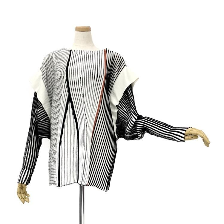 Mame Kurogouchi マメクロゴウチ 3D Stripe Knited Pullover