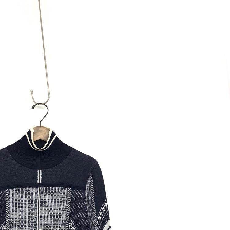 Mame Kurogouchiマメクロゴウチ Osmanthus Motif JacquardPullover