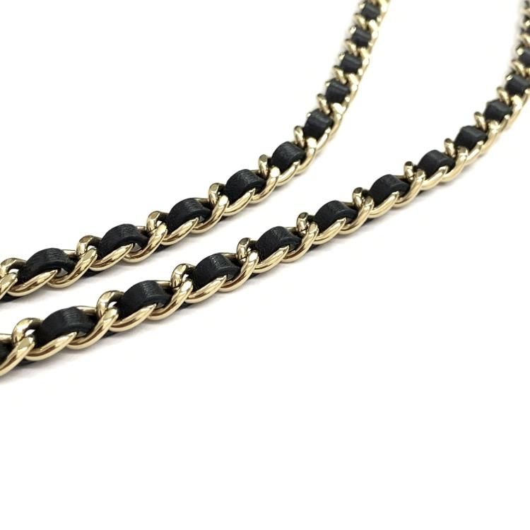 CHANEL シャネル フォンケース ラムスキン 31番台 チェーン CHANEL シャネル フォンケース ラムスキン 31番台 チェーン