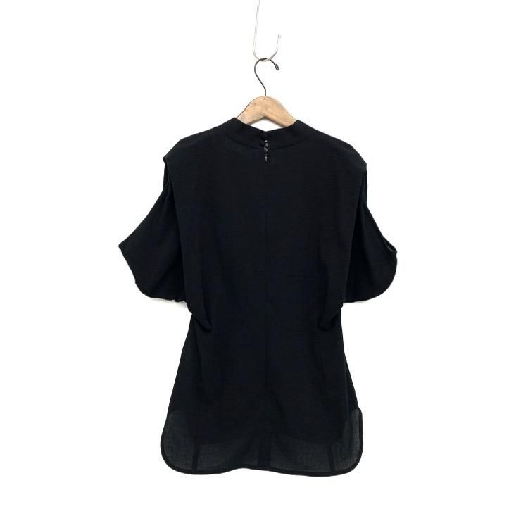 クリスマスローズ Mame Crepe Buttoned V-Neck Top ちりめんトップス