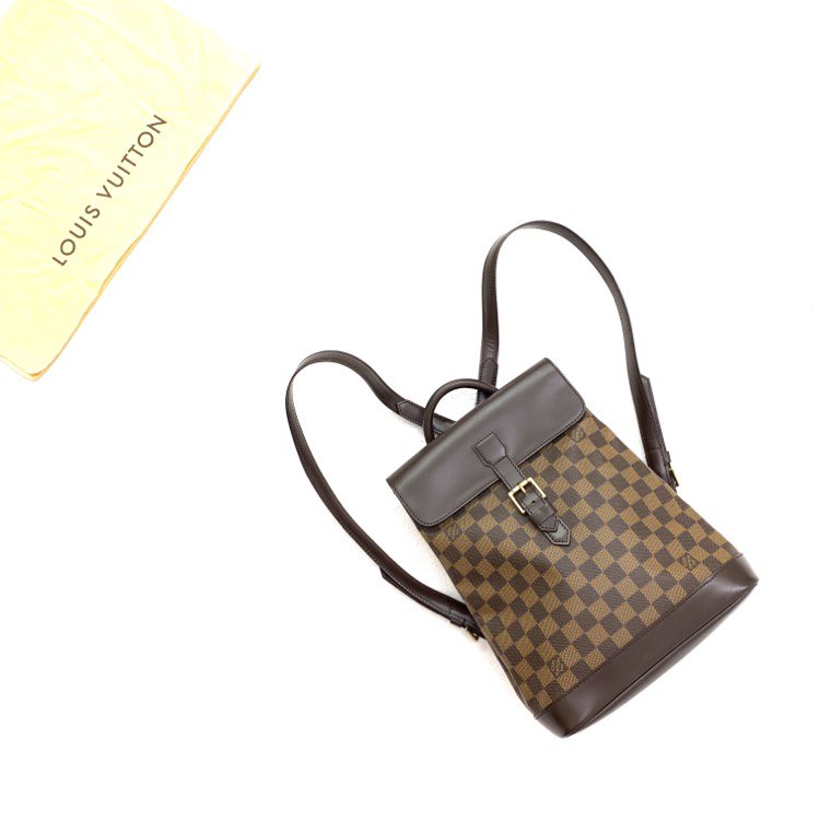 <img class='new_mark_img1' src='https://img.shop-pro.jp/img/new/icons30.gif' style='border:none;display:inline;margin:0px;padding:0px;width:auto;' />LOUIS VUITTON ルイ・ヴィトン ダミエ ソーホー バックパック リュック バッグ ブラウン N51132