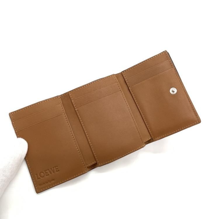 LOEWE ロエベ アナグラム トライフォールド 6 cc ウォレット 三つ折り