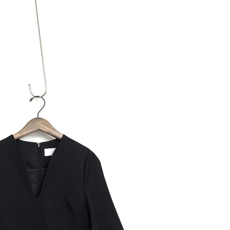 mame kurogouchi wool v-neck dress ワンピース | mdh.com.sa