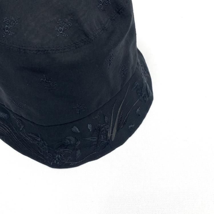 Mame Kurogouchi マメクロゴウチ Floral Embroidered Bucket Hat 刺繍 Mame Kurogouchi マメクロゴウチ Floral Embroidered Bucket Hat 刺繍