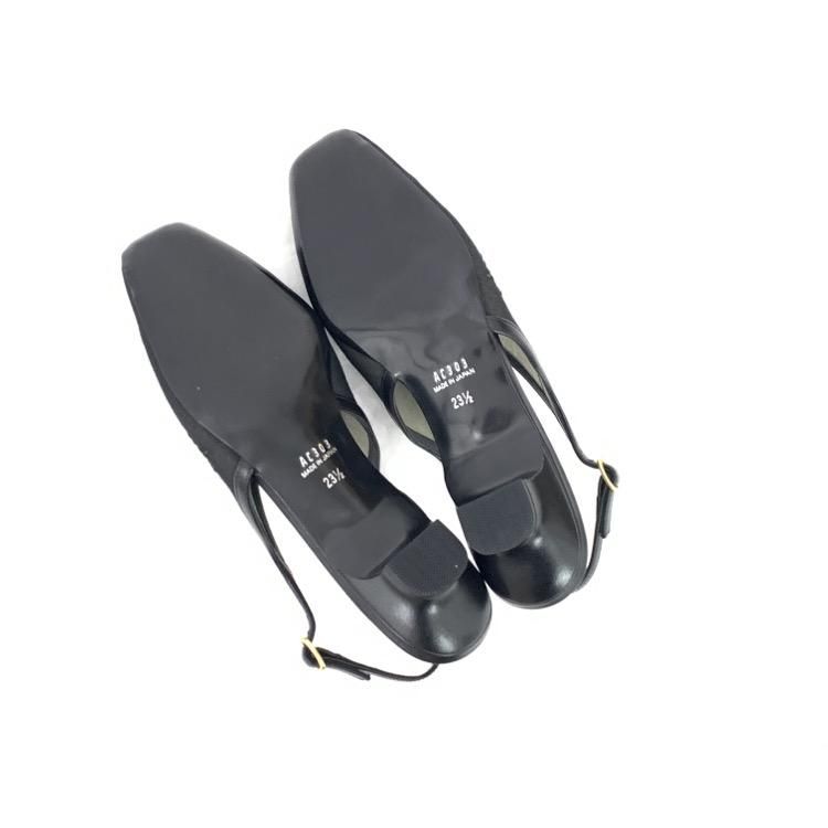 Mame Kurogouchi マメクロゴウチ Floral Embroidered Sling Back Mame Kurogouchi マメクロゴウチ Floral Embroidered Sling Back