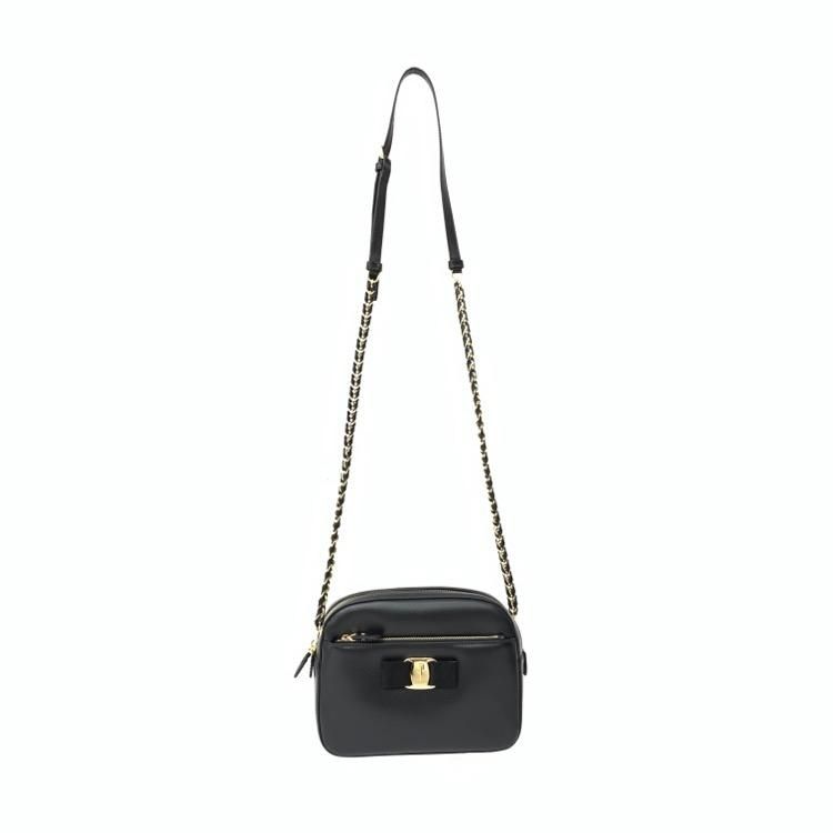Salvatore Ferragamo フェラガモ チェーンショルダー バッグ LYDIA Salvatore Ferragamo フェラガモ チェーンショルダー バッグ LYDIA