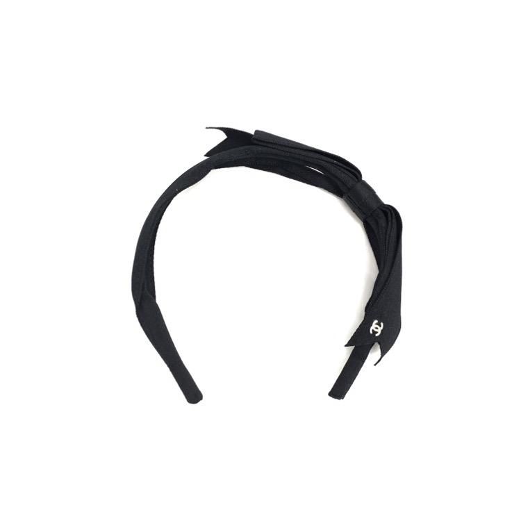 美品 シャネル CHANEL カチューシャ サテン 黒 リボン ヘアバンド CHANEL シャネル サテンリボン ヘアバンド カチューシャ