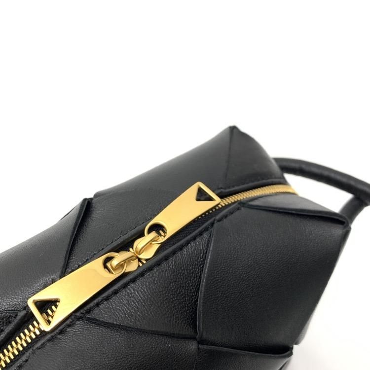 Bottega Veneta ボッテガヴェネタ ミニ カセット カメラバッグ Bottega Veneta ボッテガヴェネタ ミニ カセット カメラバッグ