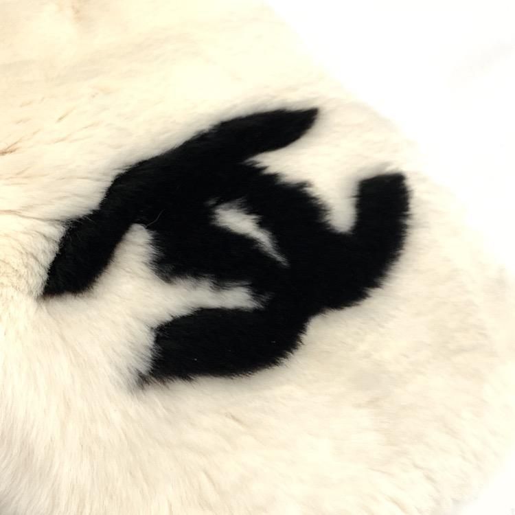 CHANEL シャネル マフラー オリラグ ファー マトラッセ ホワイト CHANEL シャネル マフラー オリラグ ファー マトラッセ ホワイト