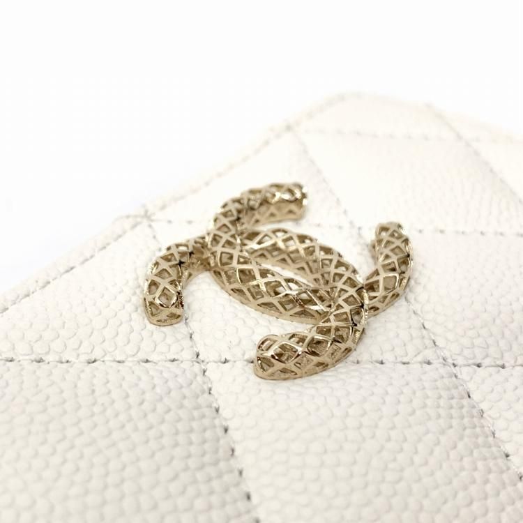 【白が可愛い♪】CHANELジップコインパース フラグメントケース シャネルの「ジップコインケース」は財布代わりになって買って