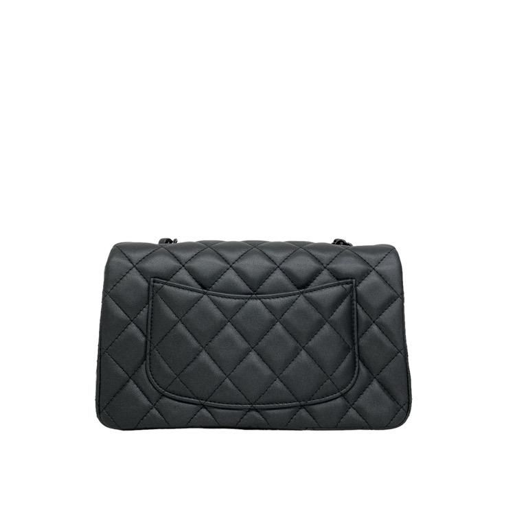 CHANEL シャネル ミニ フラップ バッグ チェーンショルダー CHANEL シャネル ミニ フラップ バッグ チェーンショルダー