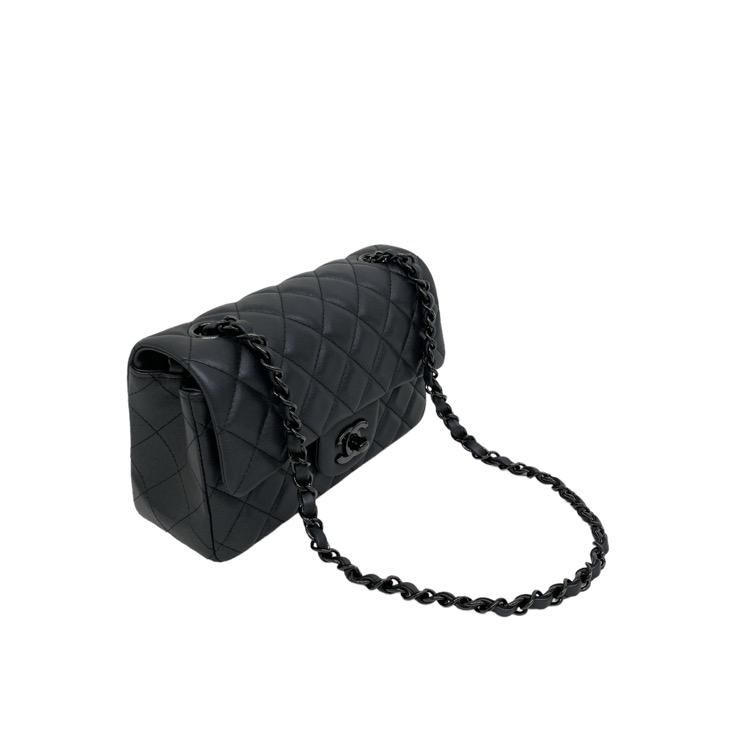 CHANEL シャネル ミニ フラップ バッグ チェーンショルダー CHANEL シャネル ミニ フラップ バッグ チェーンショルダー