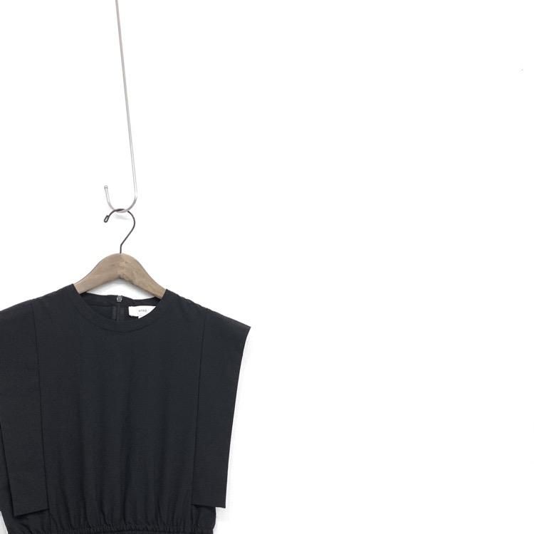 HYKE ハイク SOLOTEX JUMPSUIT ストレッチジャンプスーツ HYKE ハイク SOLOTEX JUMPSUIT ストレッチジャンプスーツ