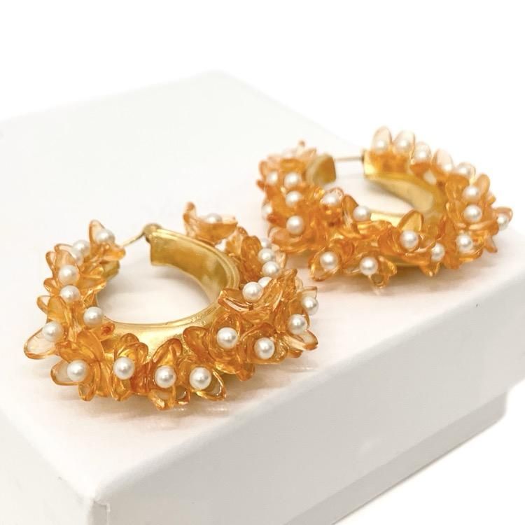 Mame Kurogouchi マメクロゴウチ Osmanthus Motif Earrings Mame Kurogouchi マメクロゴウチ Osmanthus Motif Earrings