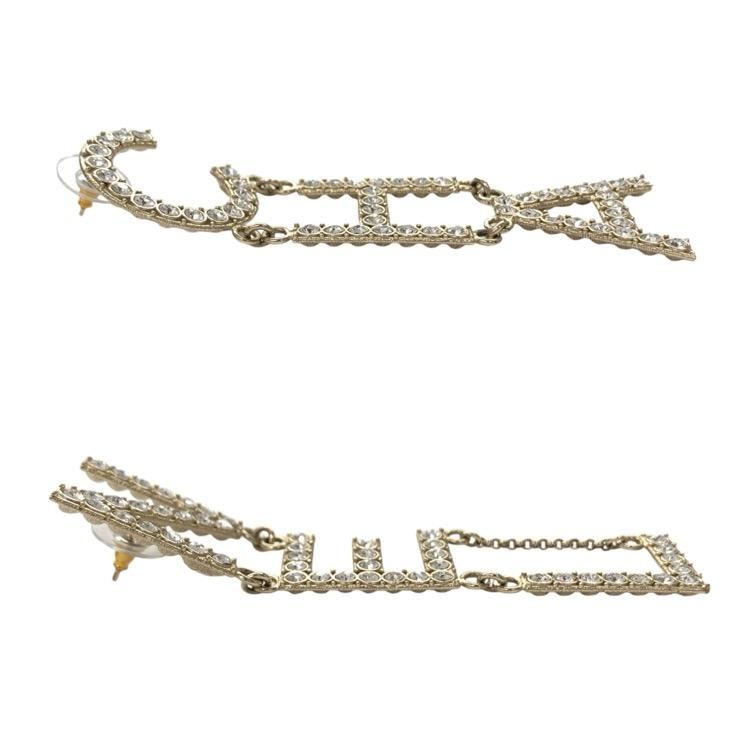 CHANEL シャネル ロゴモチーフピアス ラインストーン ゴールド CHANEL シャネル ロゴモチーフピアス ラインストーン ゴールド