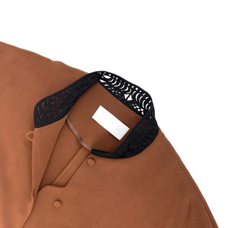 Mame Kurogouchi マメクロゴウチ Embroidery Collar Front Open
