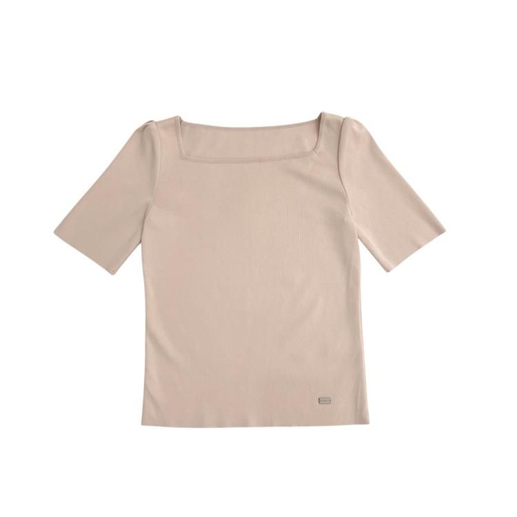 FOXEY フォクシー トップスのリサイクル・中古品の通販 FOXEY フォクシー トップスのリサイクル・中古品の通販