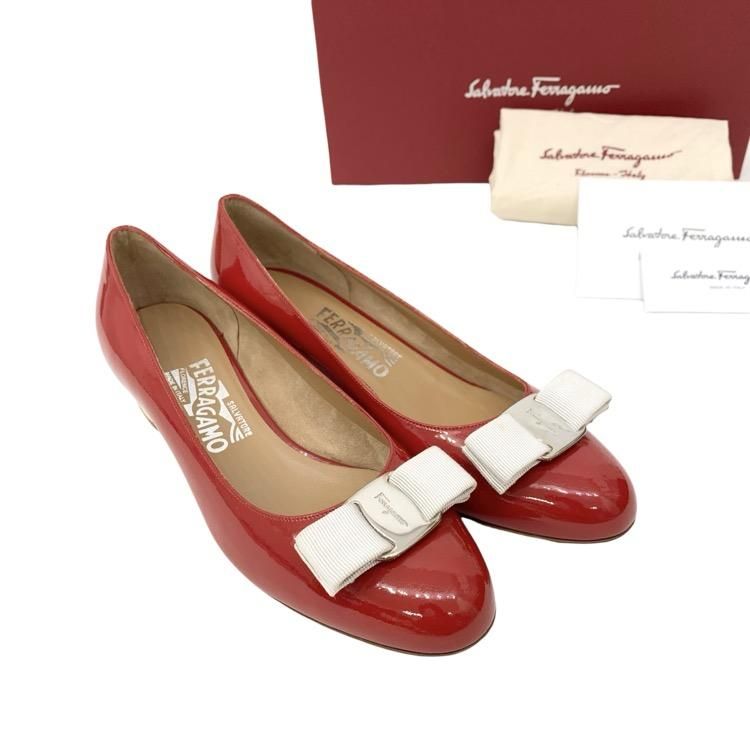 <img class='new_mark_img1' src='https://img.shop-pro.jp/img/new/icons11.gif' style='border:none;display:inline;margin:0px;padding:0px;width:auto;' />Salvatore Ferragamo ե饬  ѥץ ѥƥ å 6.5 DB 11608
