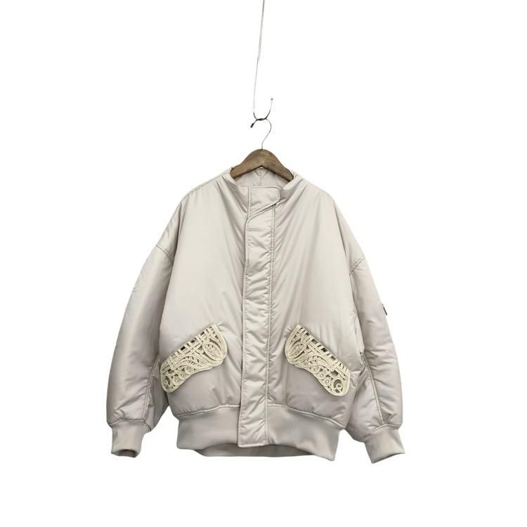 <img class='new_mark_img1' src='https://img.shop-pro.jp/img/new/icons11.gif' style='border:none;display:inline;margin:0px;padding:0px;width:auto;' />Mame Kurogouchi ޥ᥯ Cording Embroidery Collarless Flight Jacket 㥱å MM25SS-JK011