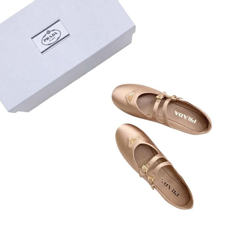 <img class='new_mark_img1' src='https://img.shop-pro.jp/img/new/icons11.gif' style='border:none;display:inline;margin:0px;padding:0px;width:auto;' />PRADA ץ ƥ Х꡼ʥ塼 饤ȥ١ 36 1F794N_049_F0A48_F_005