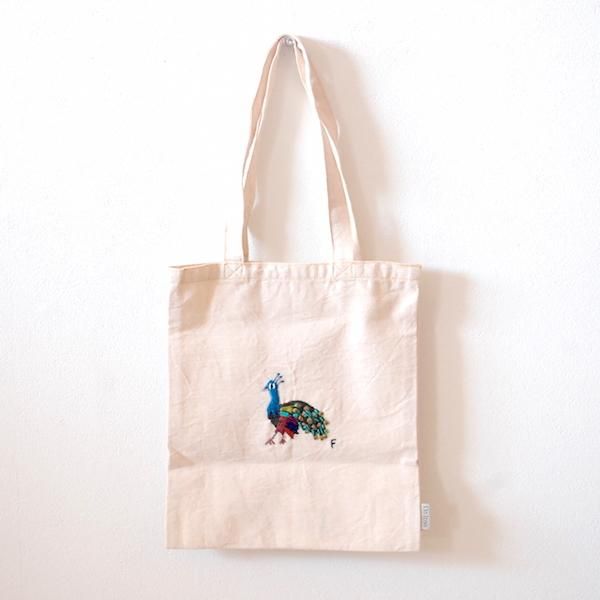 鳥の刺繍が美しい Ilo Itooの布バッグs Kinth Life Store