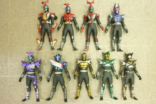 仮面ライダー カブト 塩ビ人形 カブト ガタック ザビー ドレイク サソード パンチホッパー キックホッパー 他計9体 リサイクルショップeco楽マート 川崎で不用品の買取 中古販売はおまかせください 出張買取 家電 リユース 販売 回収