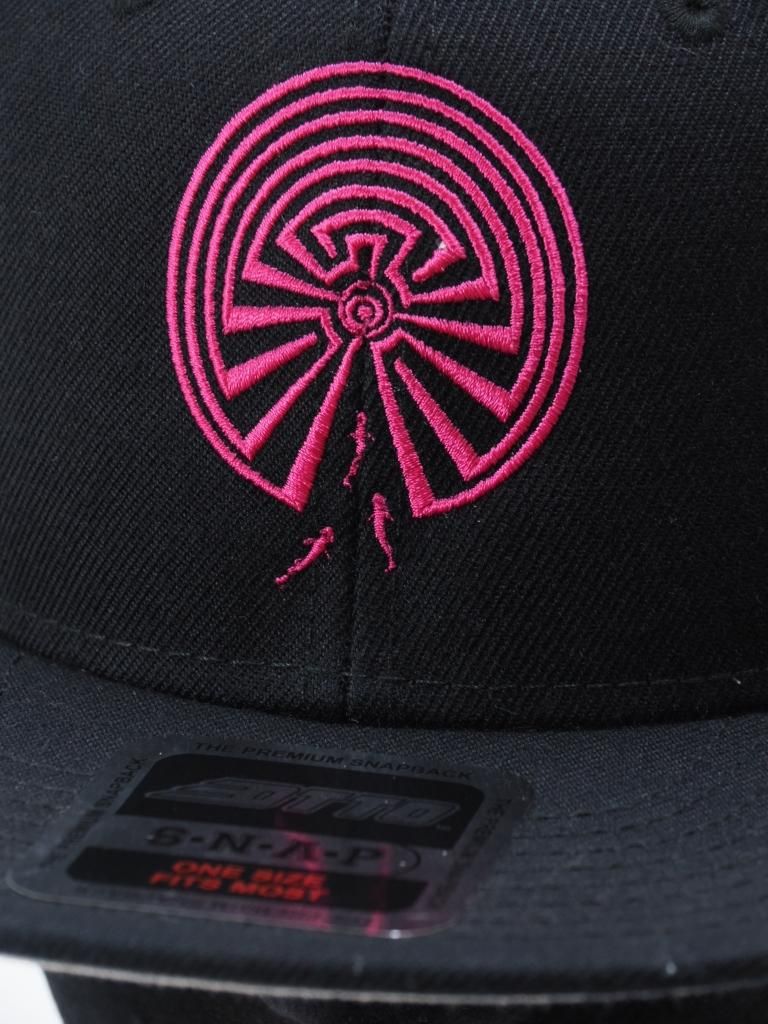 South2 West8 サウスツーウエストエイト - Baseball Cap ベースボールキャップ - Maze Emb. - Black