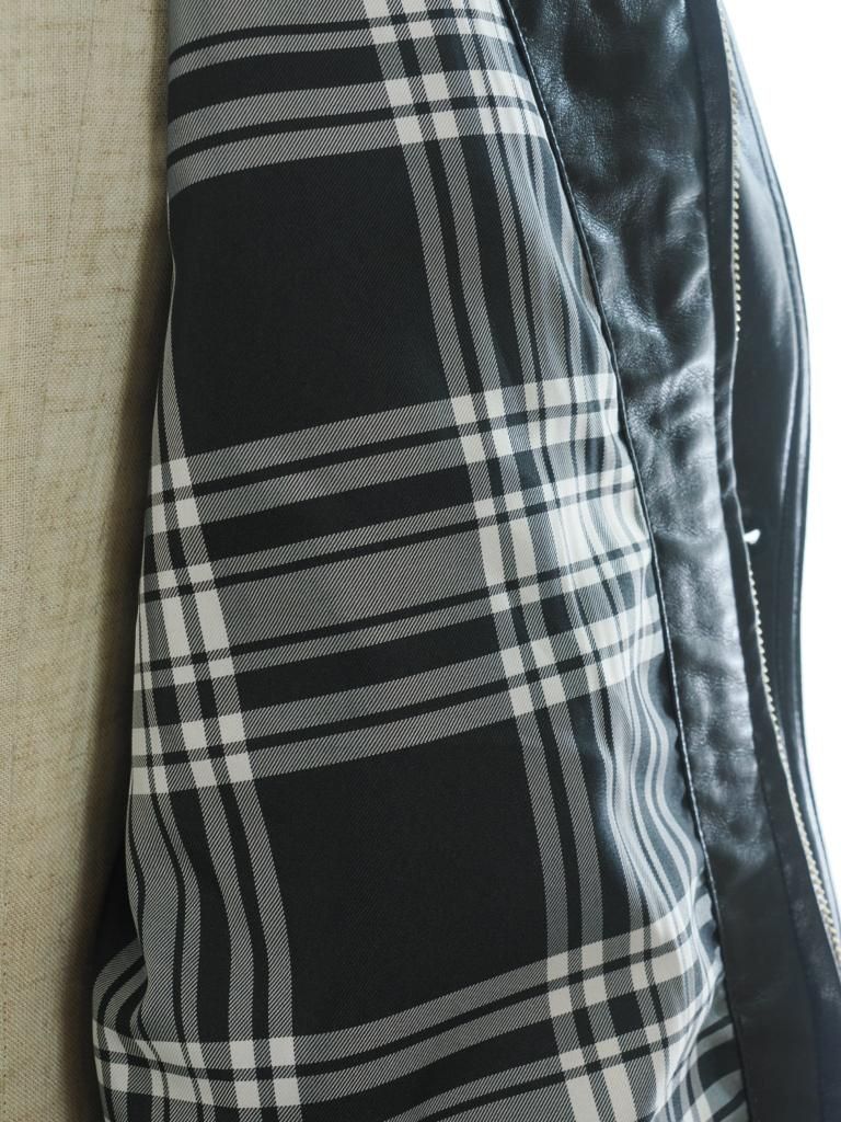 CORONA コロナ - Trek Traveler Short - Recycle Synthetic Leather Light - Black