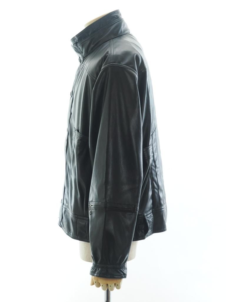 CORONA コロナ - Trek Traveler Short - Recycle Synthetic Leather Light - Black